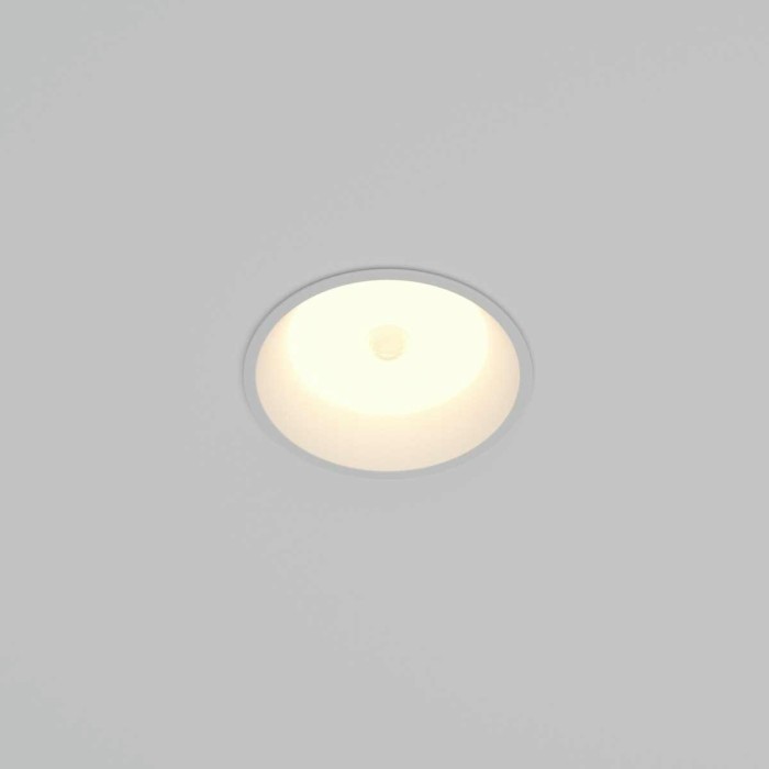 Встраиваемый светильник Maytoni Technical Downlight DL055-8W3K-SEN-W