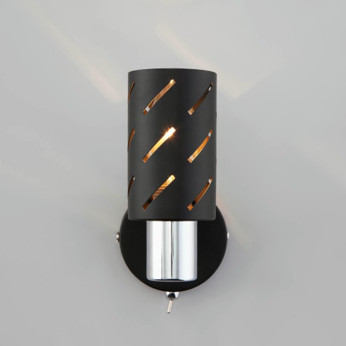 Спот Eurosvet Fente 20090/1 черный/хром