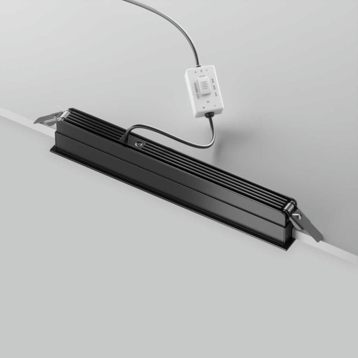 Встраиваемый светильник Maytoni Technical Parete DL100-12W2.7-3-4K-B