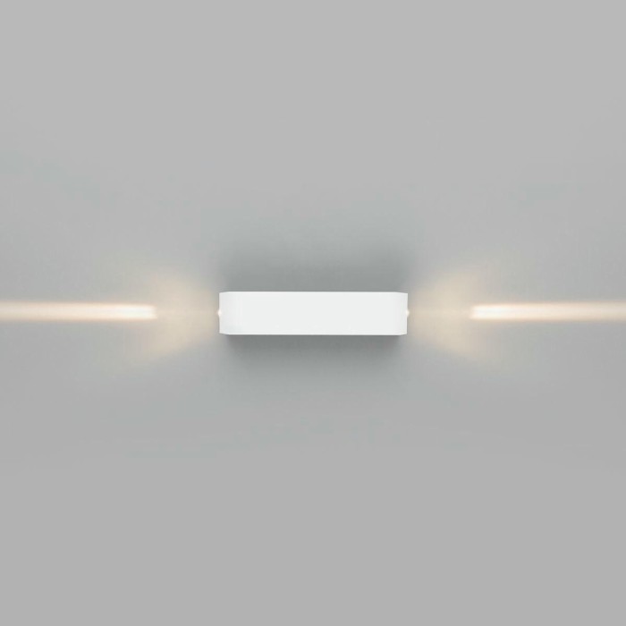 Уличный настенный светодиодный светильник Elektrostandard Blaze 35136/W белый a057049