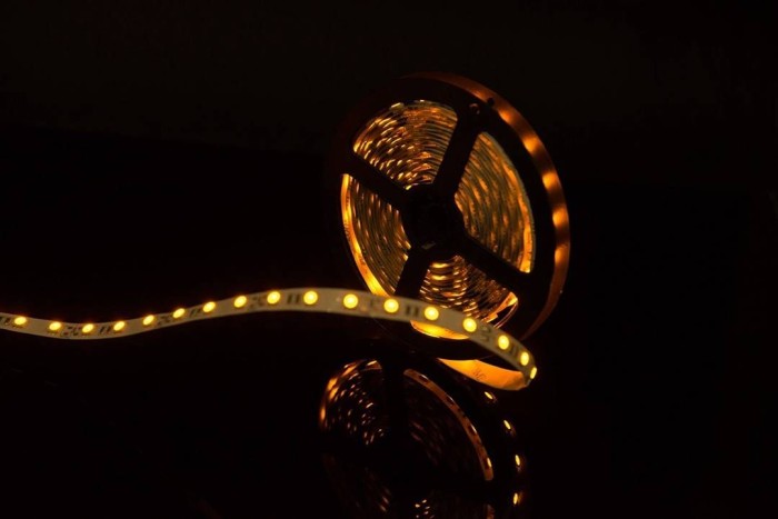 Светодиодная лента SWG 14,4W/m 60Led/m 5050SMD желтый 5M SWG560-12-14.4-Y-M 009262