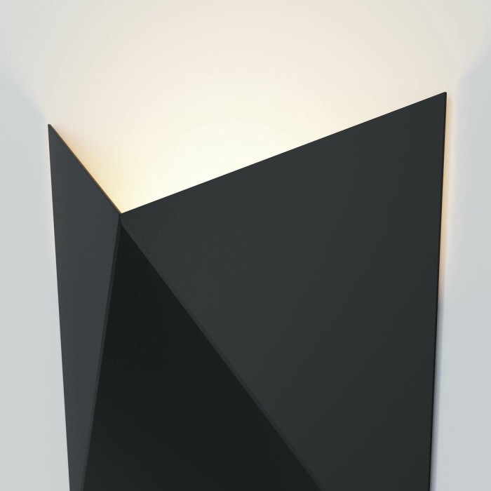 Уличный настенный светодиодный светильник Maytoni Beekman O802WL-L7B