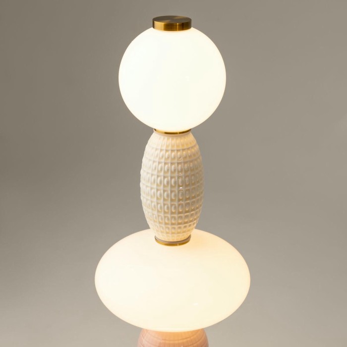 Настольная лампа Maytoni Adore MOD297TL-L24BS3K