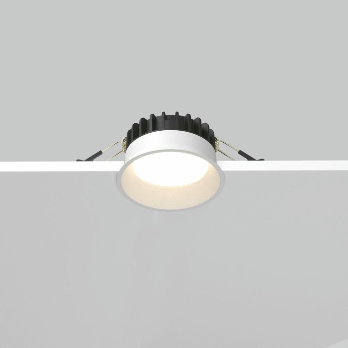 Встраиваемый светодиодный светильник Maytoni Technical Okno DL055-8W3-4-6K-W