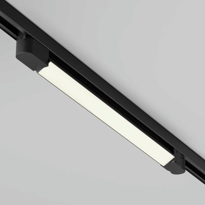 Трековый светодиодный светильник Maytoni Technical Basis TR196-3-20W4K-B