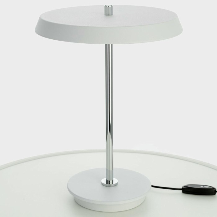 Настольная лампа Citilux Lina CL812010