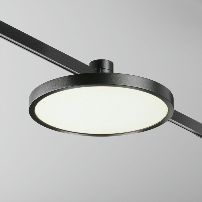 Трековый светодиодный светильник Maytoni Flarity Plato TR153-1-10W4K-B