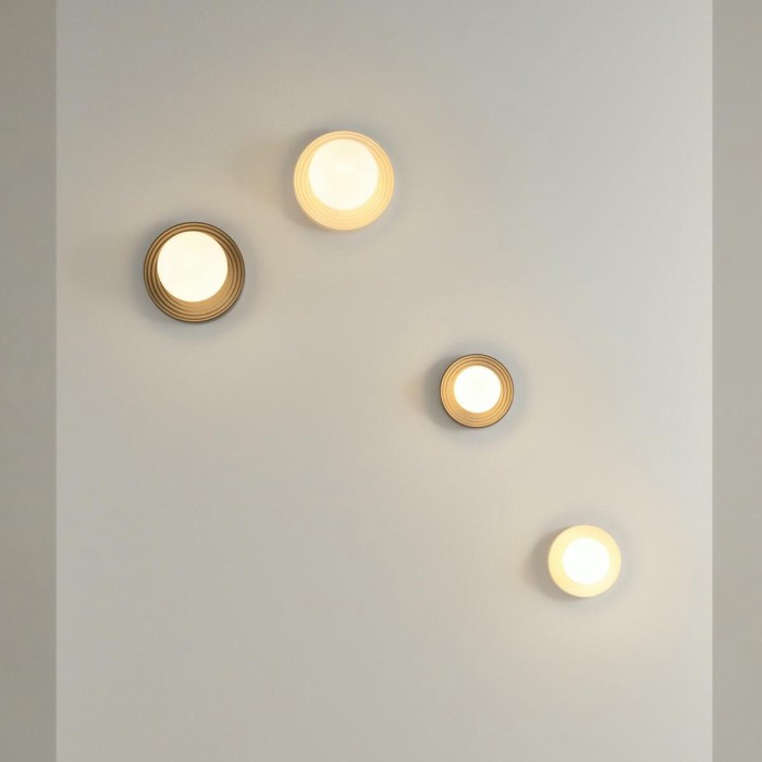 Бра Maytoni Modern MOD403WL-01BG1