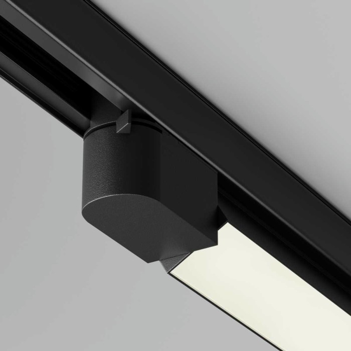 Трековый светодиодный светильник Maytoni Technical Basis TR196-3-10W4K-B