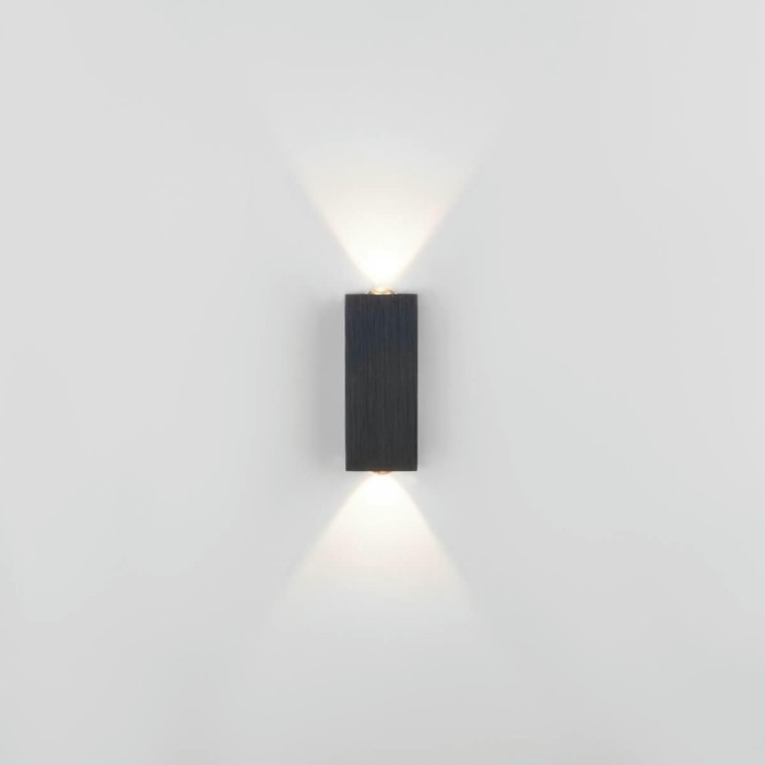 Настенный светодиодный светильник Elektrostandard Petite LED 40110/LED черный a056599