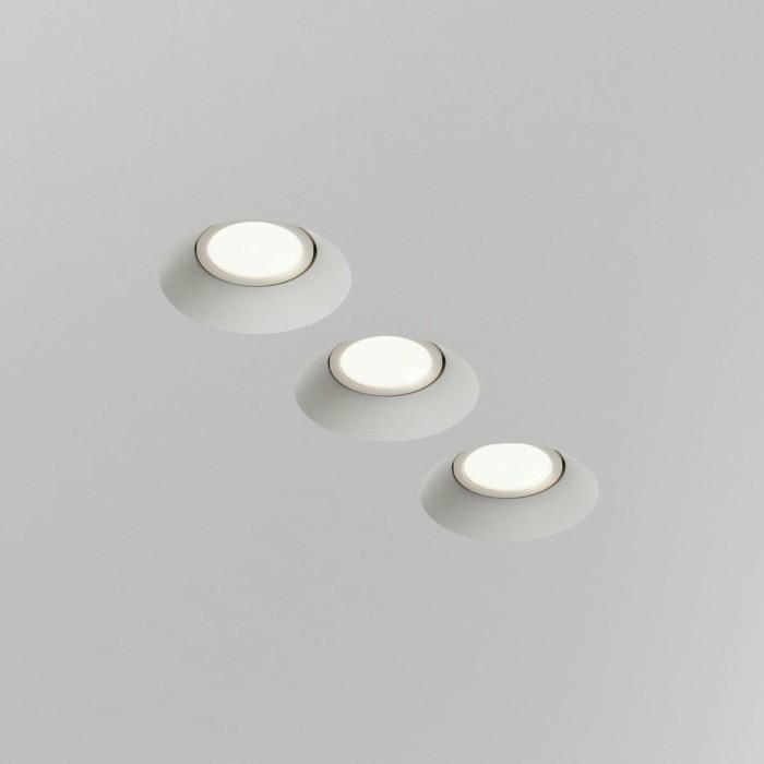 Встраиваемый светильник Maytoni Technical Intro DL110-GU10-W