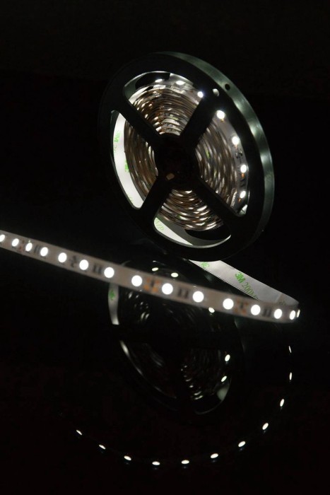 Светодиодная лента SWG 14,4W/m 60LED/m 5050SMD холодный белый 5M 001067