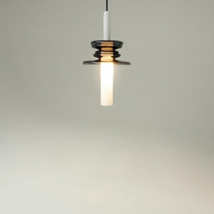 Подвесной светильник Maytoni Sound Wave MOD255PL-01B1