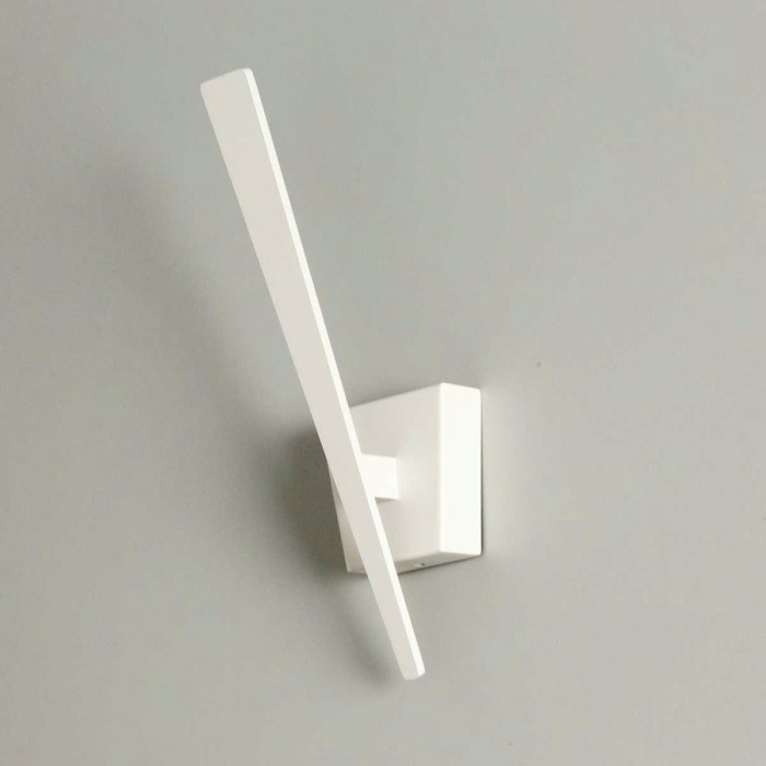 Настенный светильник Citilux Декарт-1 CL704010N