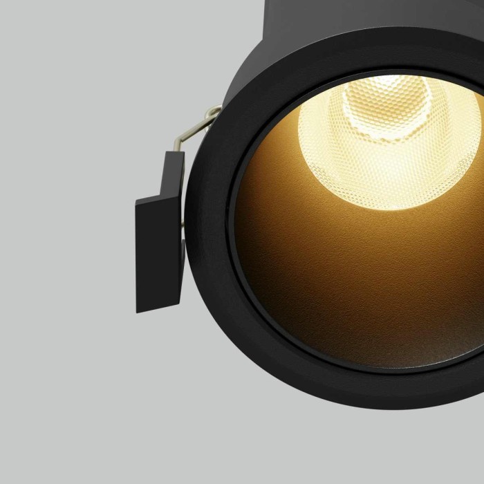 Встраиваемый светильник Maytoni Technical Dip DL116-10W-2.7K-B