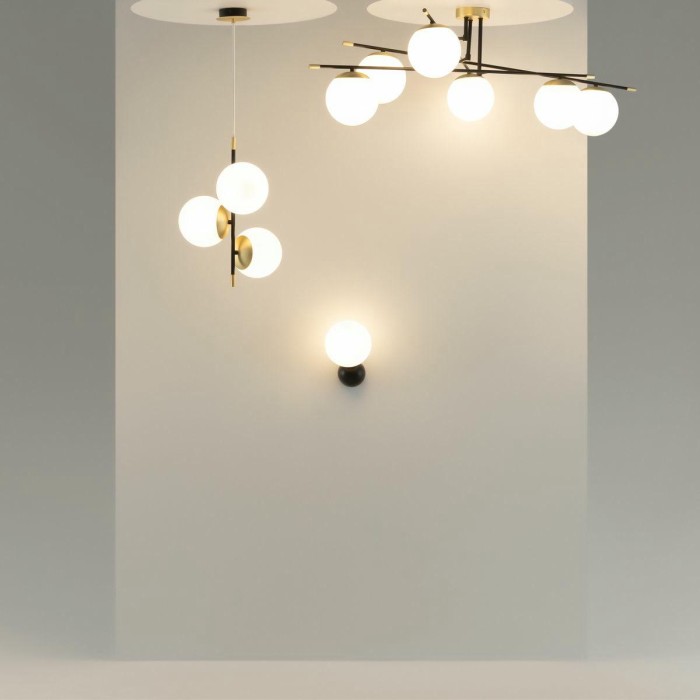 Потолочная люстра Maytoni Nostalgia MOD048CL-06G