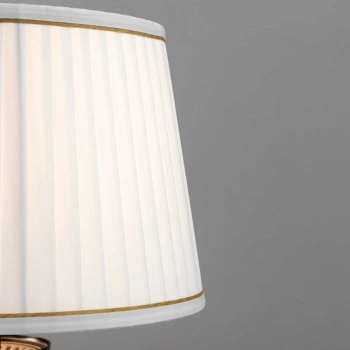 Настольная лампа Citilux Гера CL433813